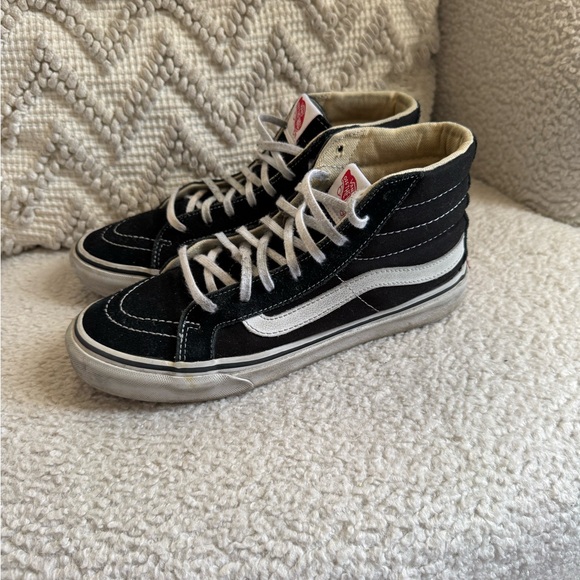 VANS Classic Black / White Hightop Skate Shoes | 6.5 W - Picture 2 of 6